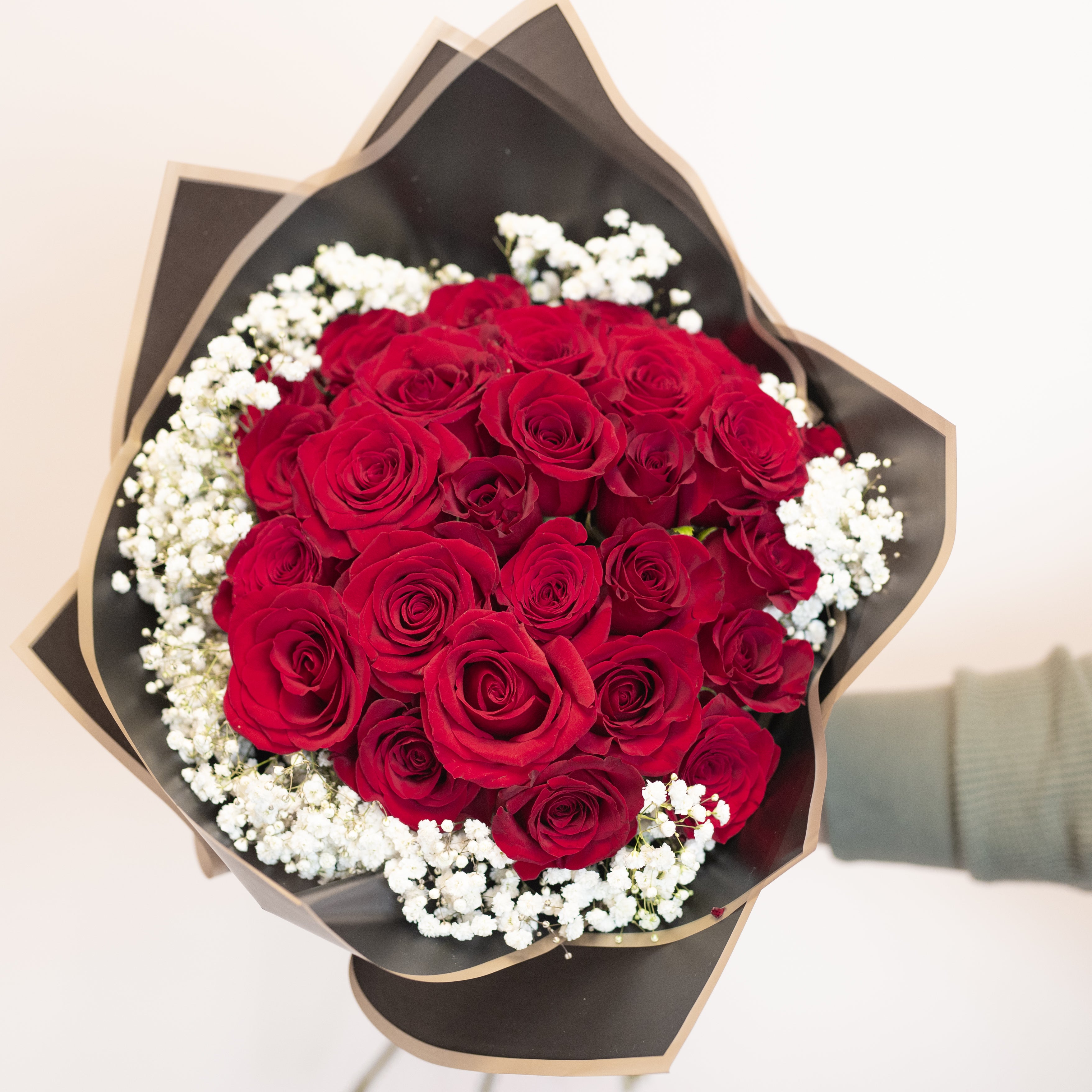 Ramo Rose Gathered Bouquet 2 or 3 Dozen – Mitten Floral