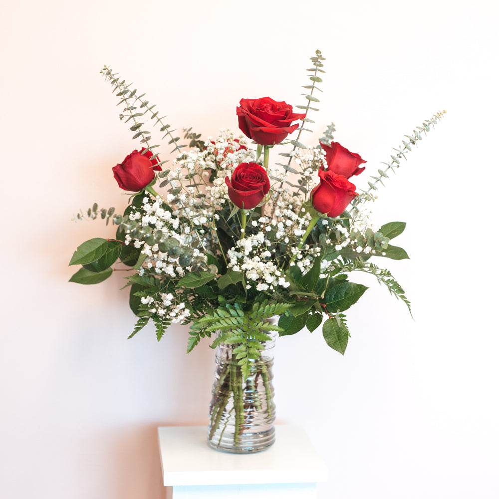 Roses: Premium Half Dozen Roses in Vase