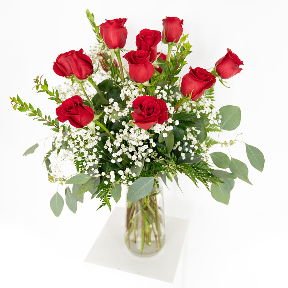 Roses: Premium Dozen Roses in Vase